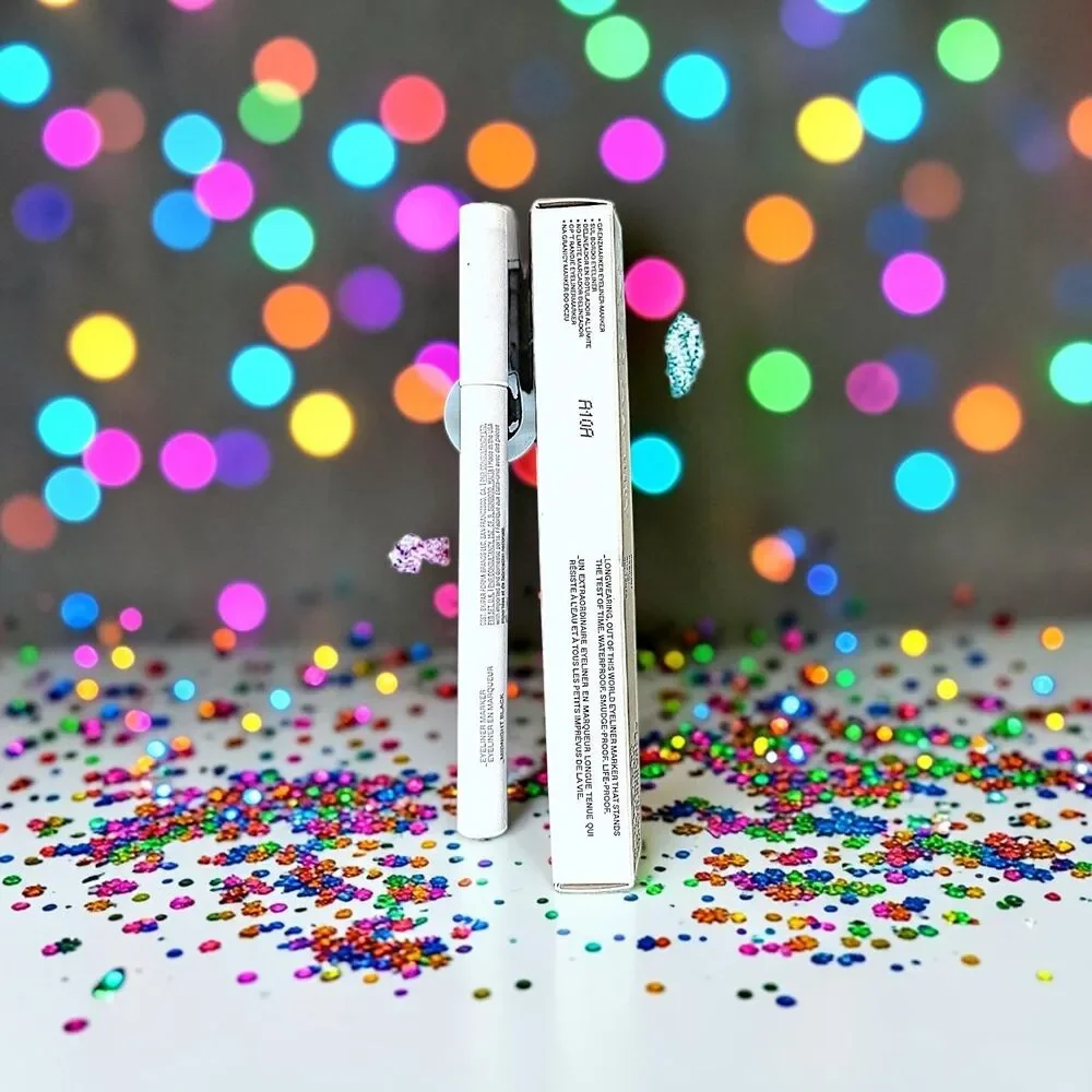 r.e.m. beauty At The Borderline Eyeliner Marker in MIDNIGHT BLACK NIB 0.05 Fl Oz